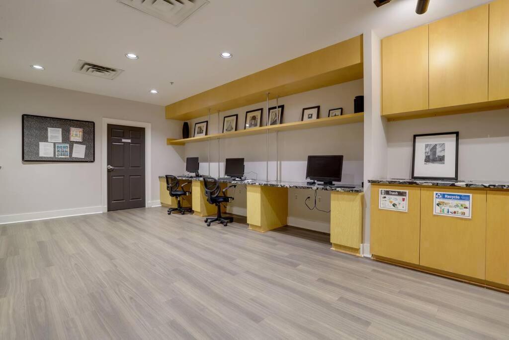 Sensational 1 Bedroom Condo At Ballston Place With Gym Arlington Exterior foto